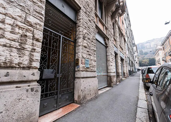 5min From Citta Alta Elegant & Chic Διαμέρισμα *